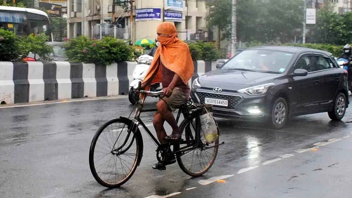 Thunderstorms And Lightning Likely Over Jammu Punjab also possibility of heatwave in different states