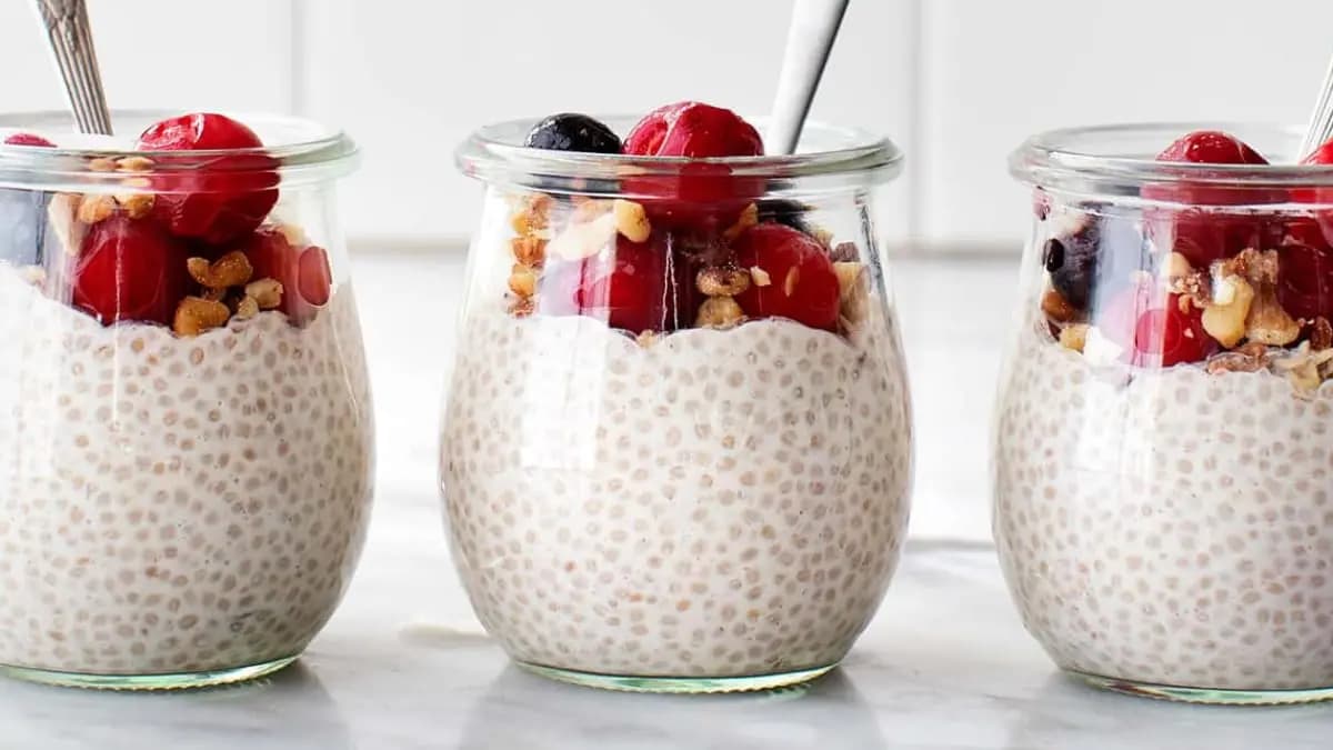 this healthy and tasty recipe of makhana chia pudding as your breakfast can full your empty stomach and make your day happy lif