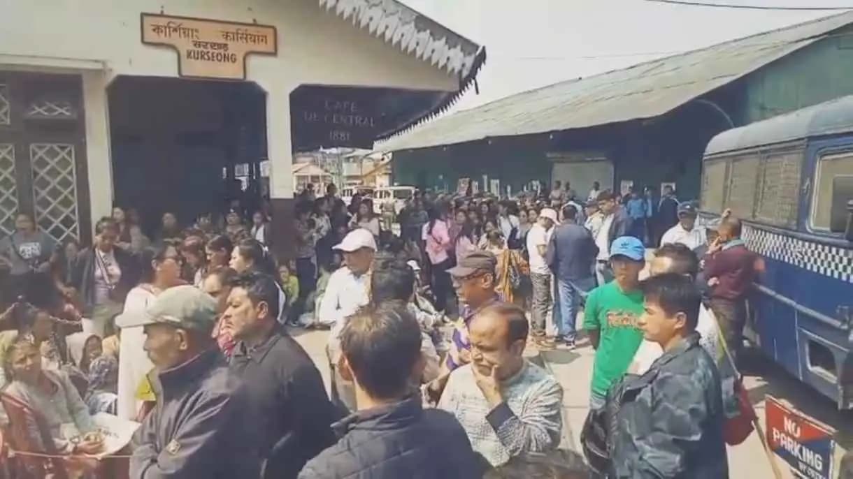  15 Year Old Girl Killed in Toy Train Accident in Kurseong