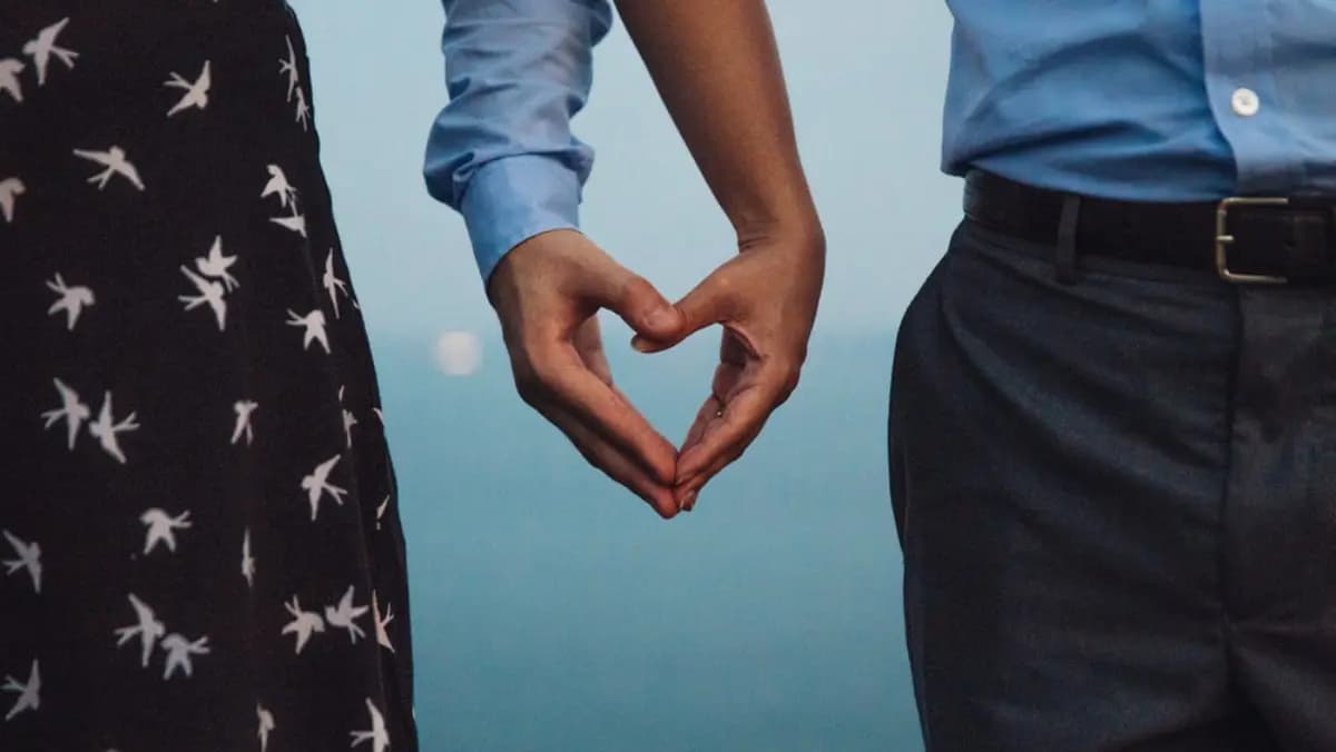 After buying apartment for their girlfriend 36 men found out that they fell for the same woman