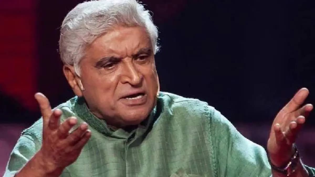 Javed Akhtar Calls Troll Cockroach  after Insulting Tweet on Virat
