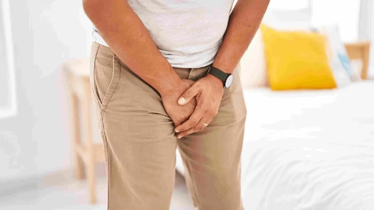 What are the first symptoms of prostate cancer which people ignore