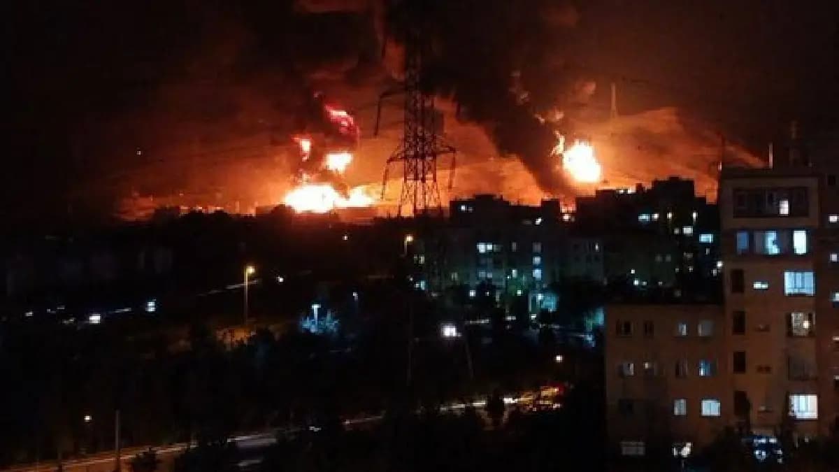 Iran Israel Conflict fresh strike overnight IDF Hits Iran Defence Ministry HQ
