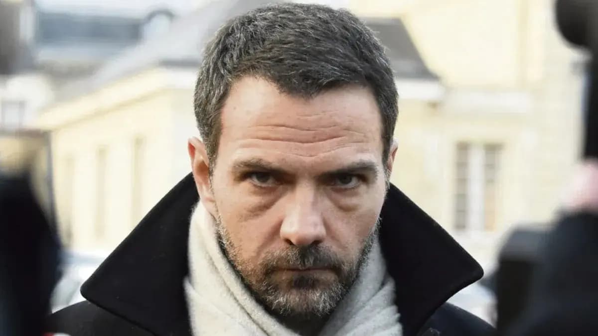 With the debt of seven billion dollars Jerome Kerviel is the poorest person on earth