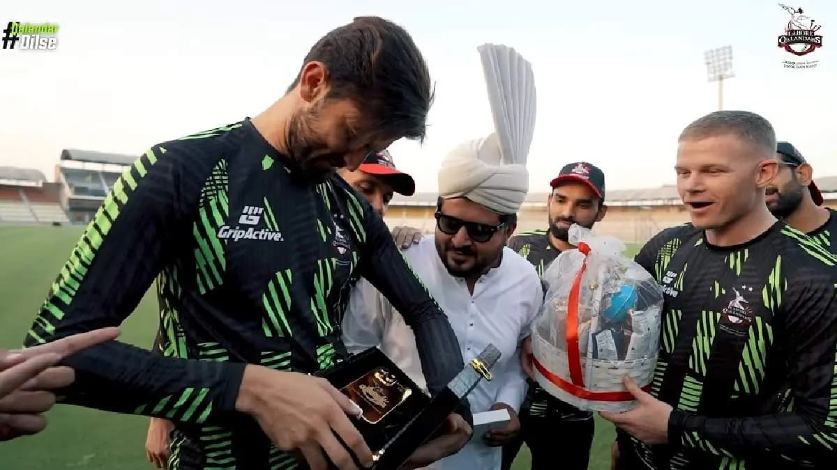 PSL team gifts Shaheen Afridi 24k gold-plated iPhone 16 Pro