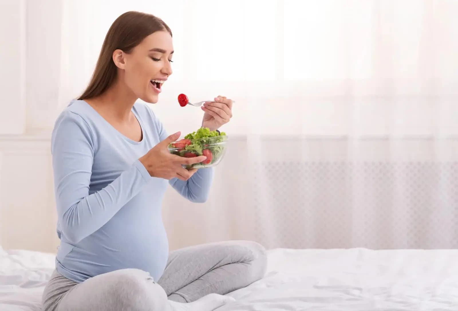  Essential foods items that gives energy, protein and many more healthy ingredients for pregnant women lif