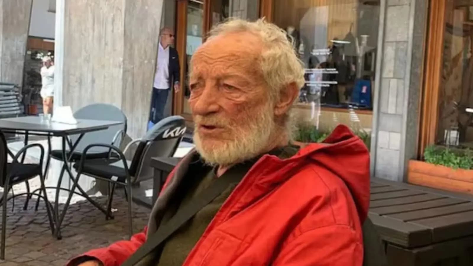 Italian Man Who Spent 32 Years Alone on Island Dies Three Years After Returning To Urban Life_gnr