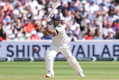 Ravichandran Ashwin doesnt want to compare Rishabh Pant with Adam Gilchrist 
