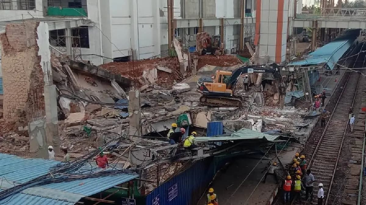 Cuttack rail station accident today
