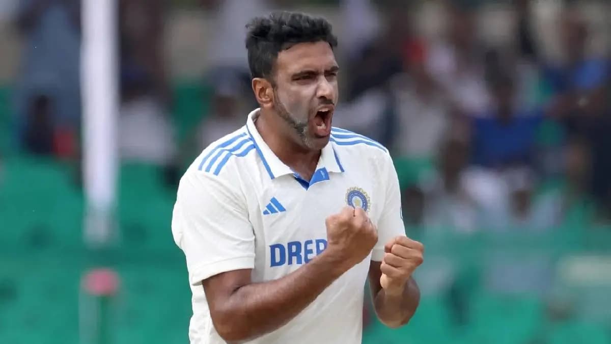 R Ashwin posts his call log on his reirement day goes viral spt
