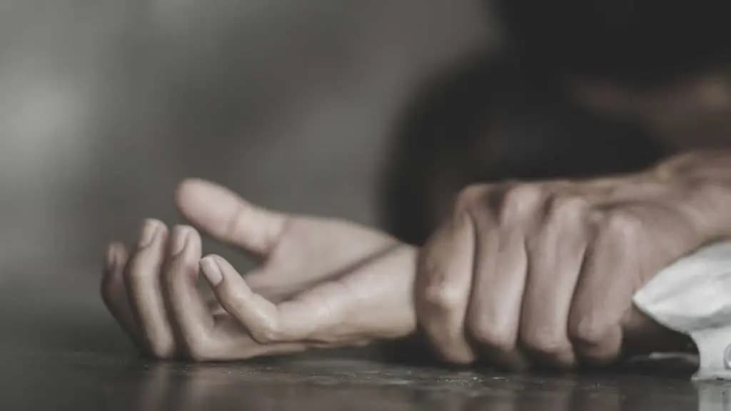 Crime against women, accused tried to kill housewife in joynagar gnr 