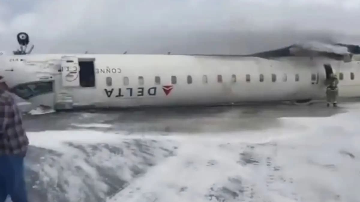  Plane Crash news plane Flips Upside Down At Toronto Airport with 80 people gnr