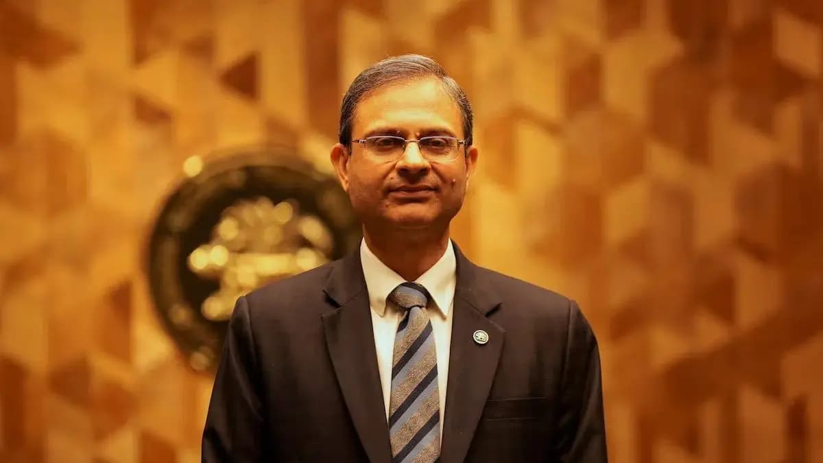 RBI cuts repo rate 25 basis points after five years gnr