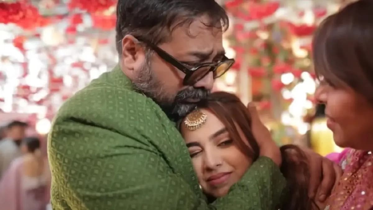 Anurag Kashyap says he wanted to leave daughter Aaliyah Kashyap's wedding but Vikramaditya Motwane stopped him ent