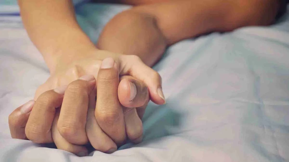 Woman and Her Lover Used Alcohol Sleeping Pills To Kill Husband in Jharkhand Ranchi