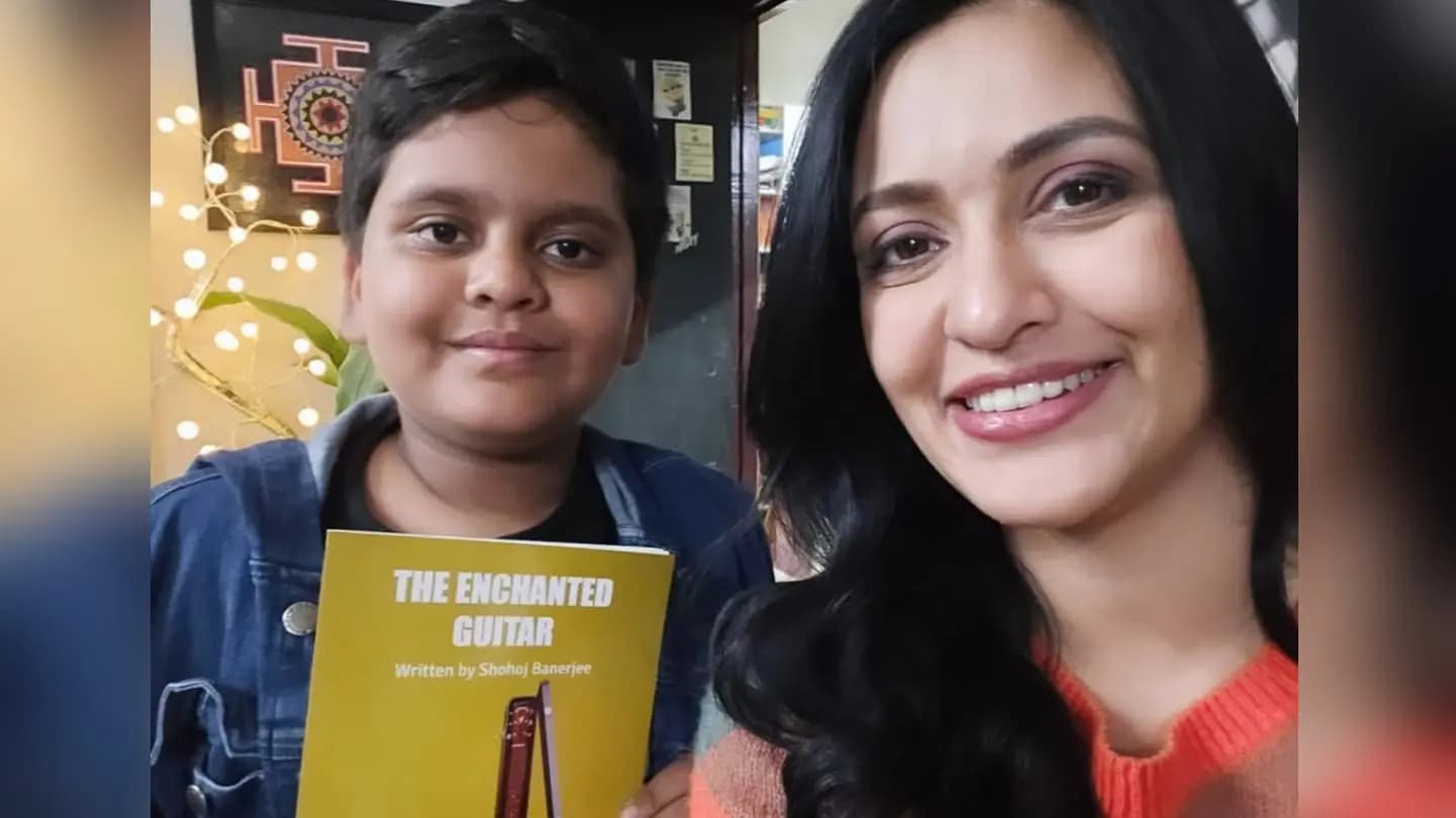 shohoj son of rahul arunoday banerjee and priyanka sarkar written a book ent