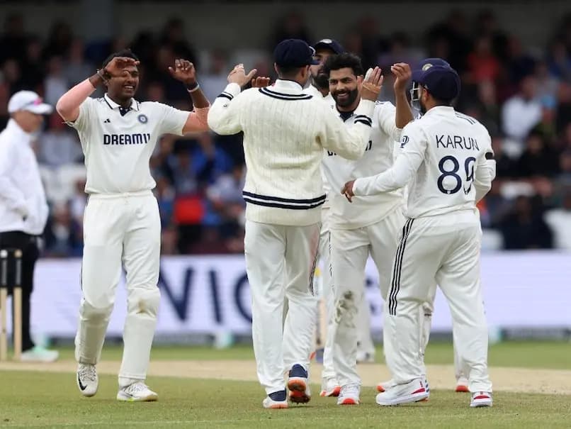 India cricket team stars asked to stay indoors after suspicious packet found 