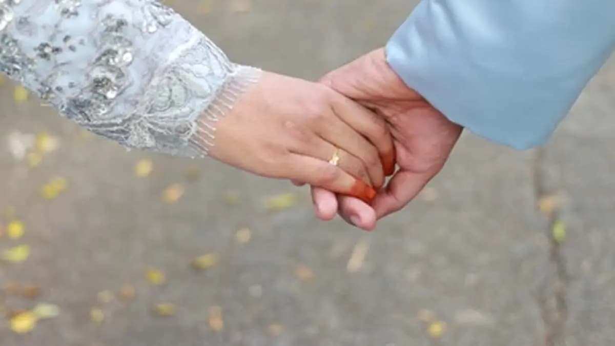 Youth eloped with two women at a time