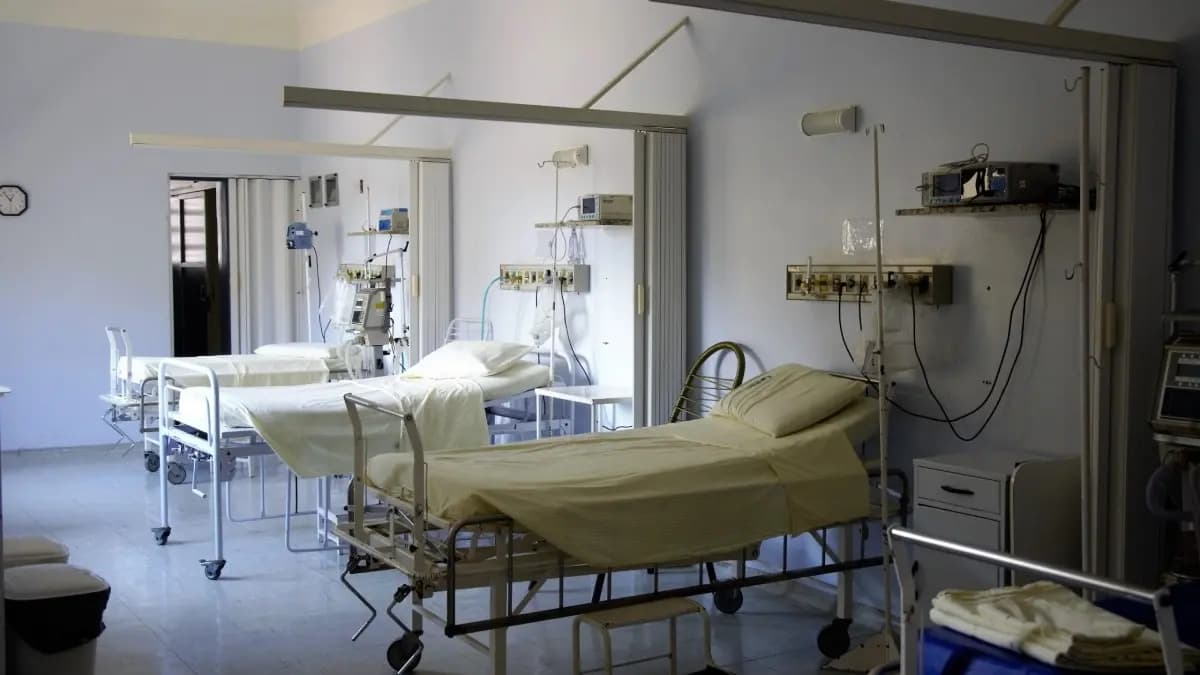 Administration cancelled license of a renowned private hospital for gross irregularities