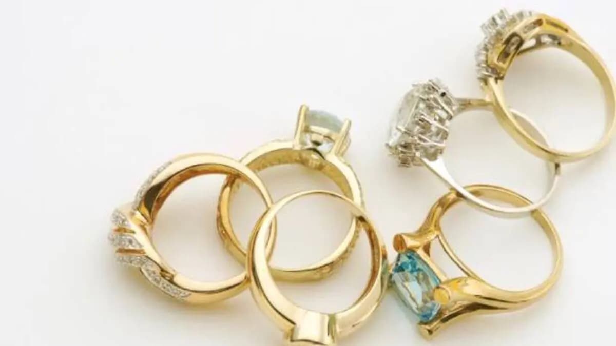Meet Real Life Gold Finger of India who wore 8 Rings for 45 Years