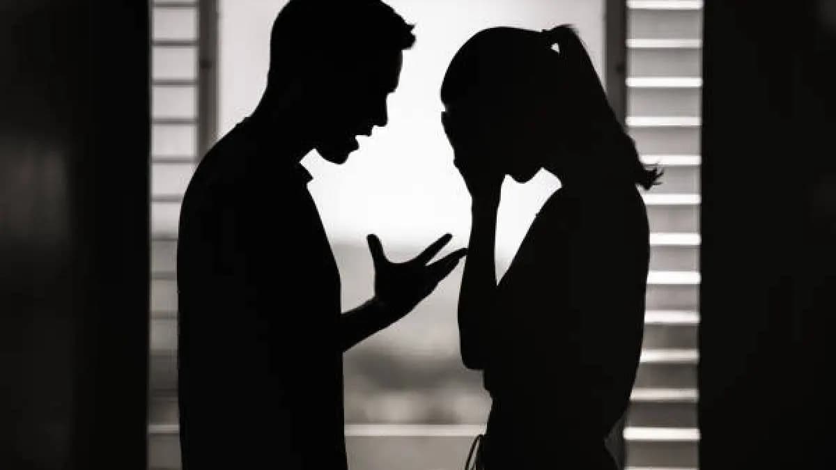 Study links heavy mobile phone use to lower sperm count gnr