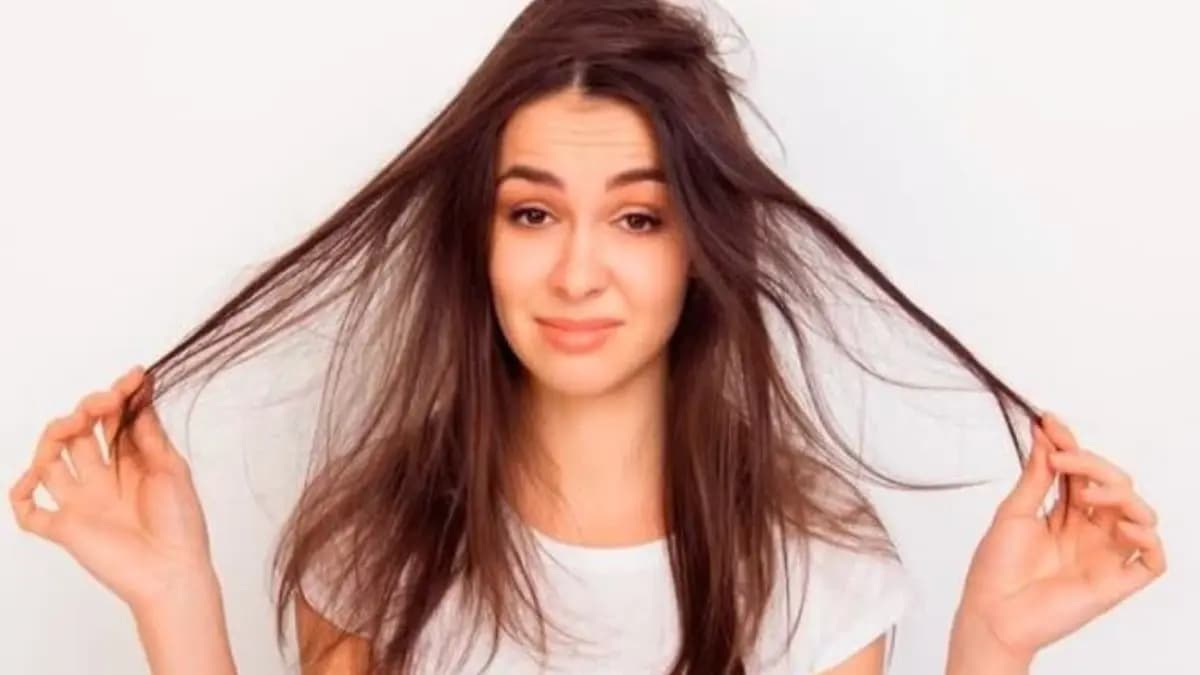 These tips help to get silky hair before Durga puja 2025