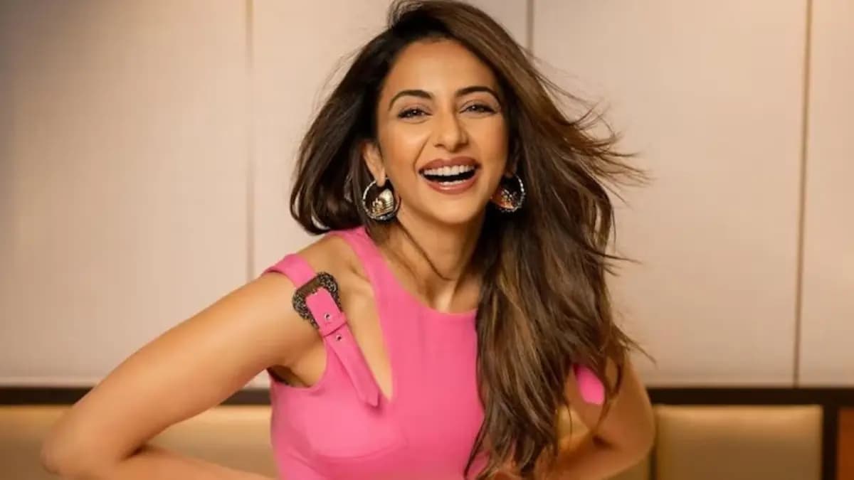 By following Rakul Preet Singh s simple morning skincare ritual you will get glowing skin quickly