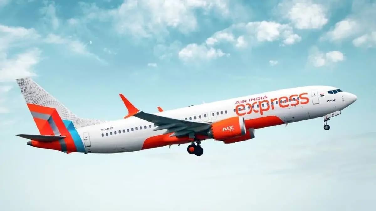  1st Surat-Bangkok Flight Runs Dry Mid-Air As Passengers Consume 1.8 Lakh Worth Of Liquor  gnr