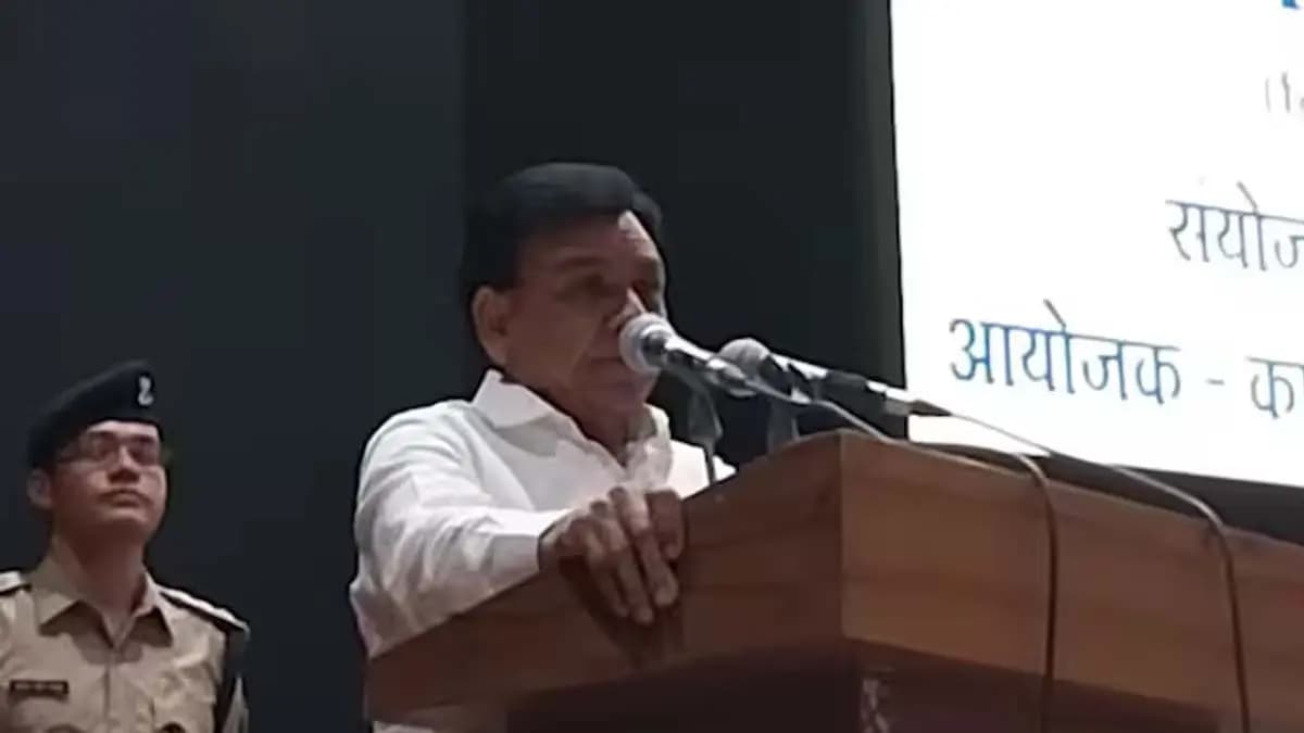 Army should bow to PM Modi said Madhya Pradesh Deputy CM Jagdish Devda Congress protests