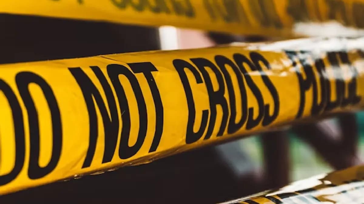 Faridabad incident Class 11 student fatally stabbed 14 times at market gnr