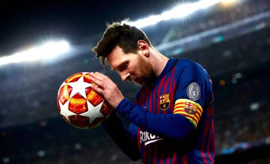 Former Barcelona star details strange Lionel Messi training ground greeting spt