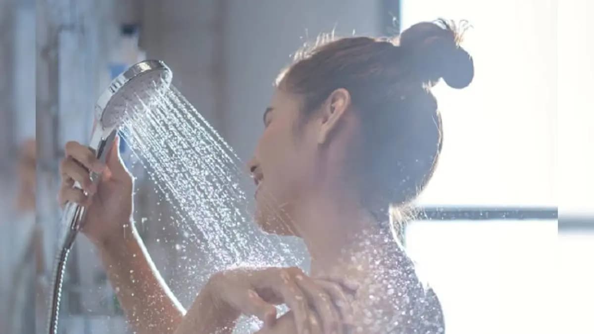  cold or hot which shower is good for health during winter here is all details lif