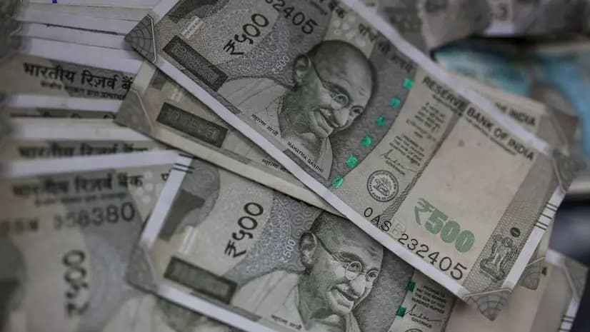  5 year fd sbi vs hdfc Bank what will you earn after 5 years on investment of Rs 20 lakhs