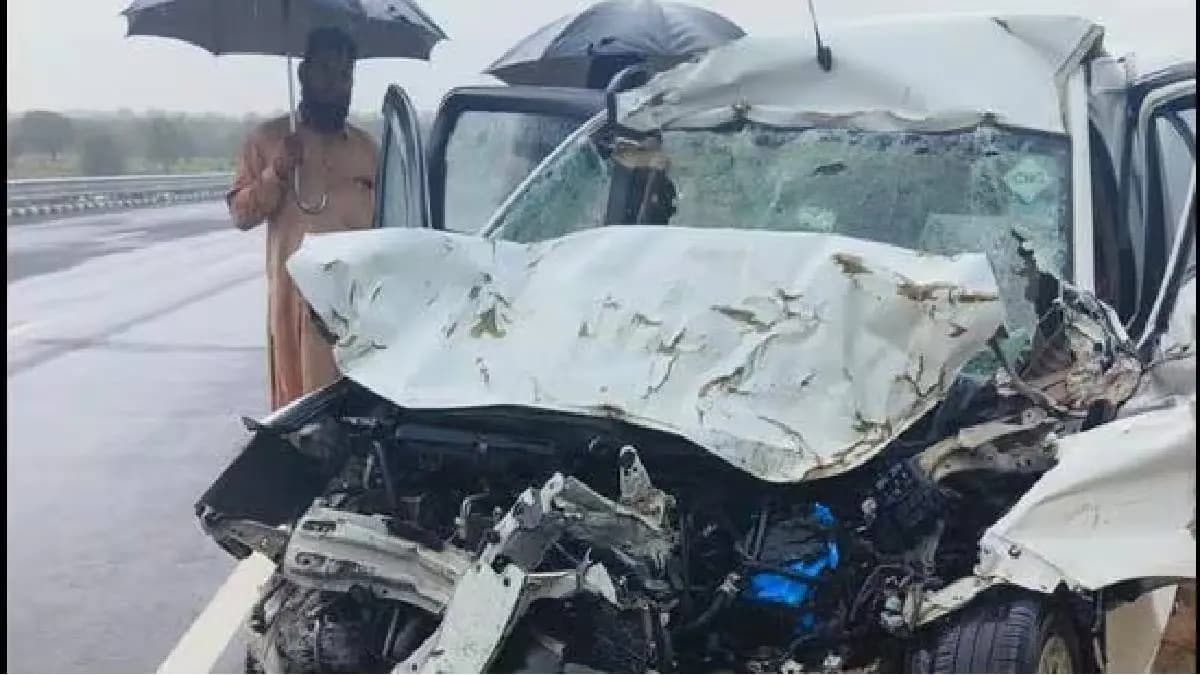  3 Killed 4 Injured After Car Rams Into Truck On Bharatmala Expressway