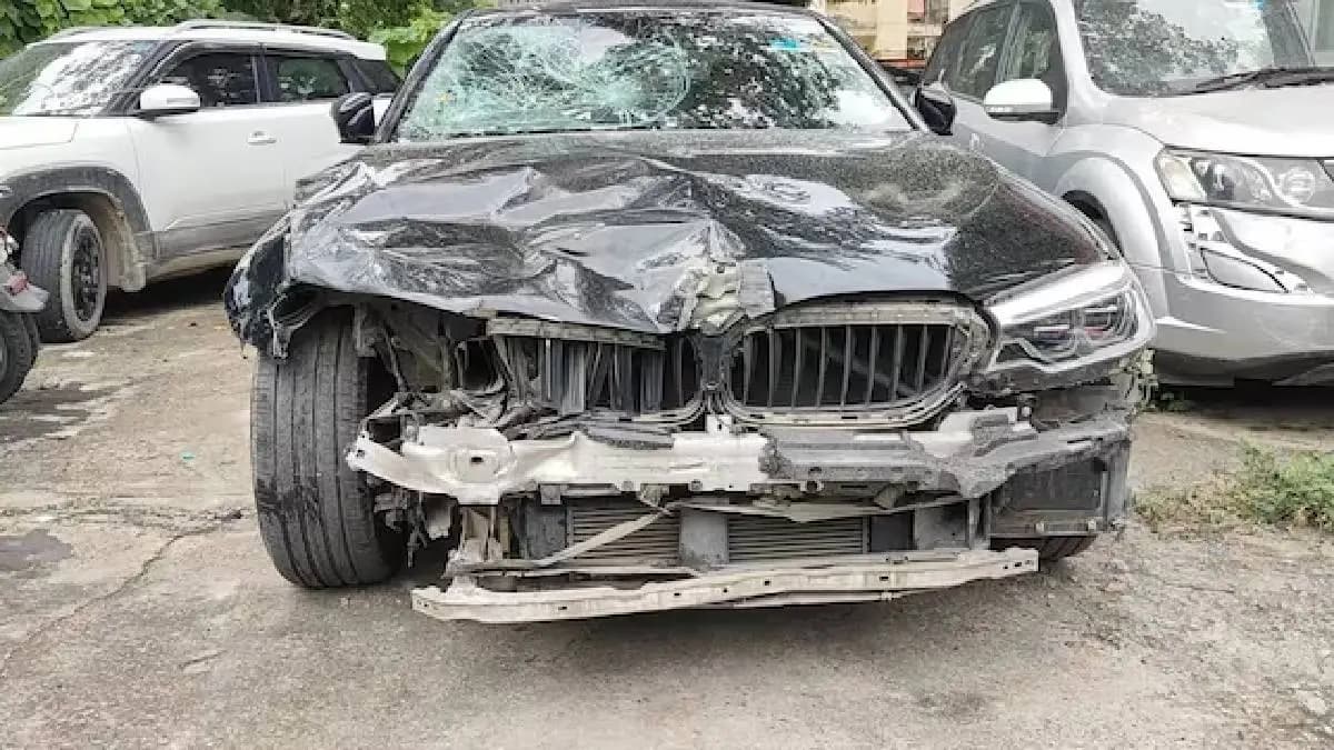 Girl 5 Dies After Scooter Hit By Speeding BMW On Way To Hospital With Father