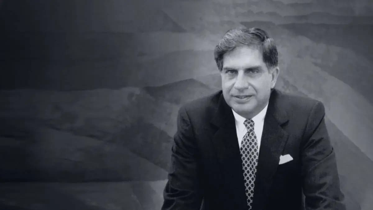 Tamil Nadu Bakery Pays Sweet Tribute To Ratan Tata With Life-size Ice Cake gnr