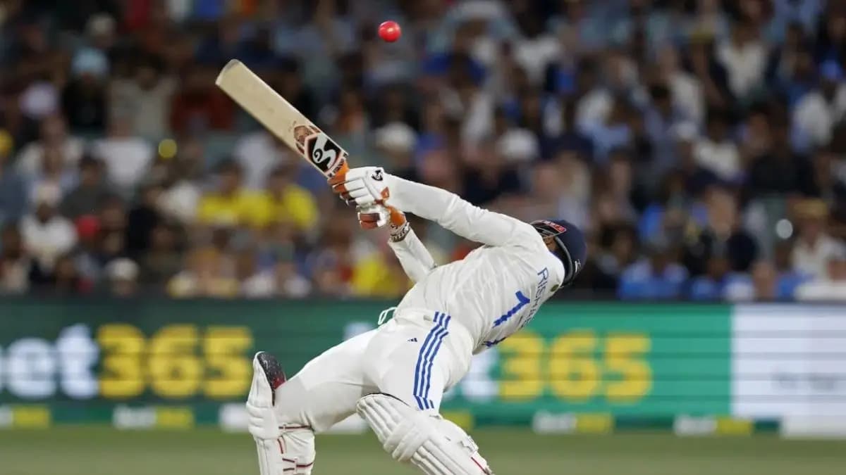 Rishabh Pant palyed an outrageous shot at Adelaide in Border Gavaskar Trophy spt