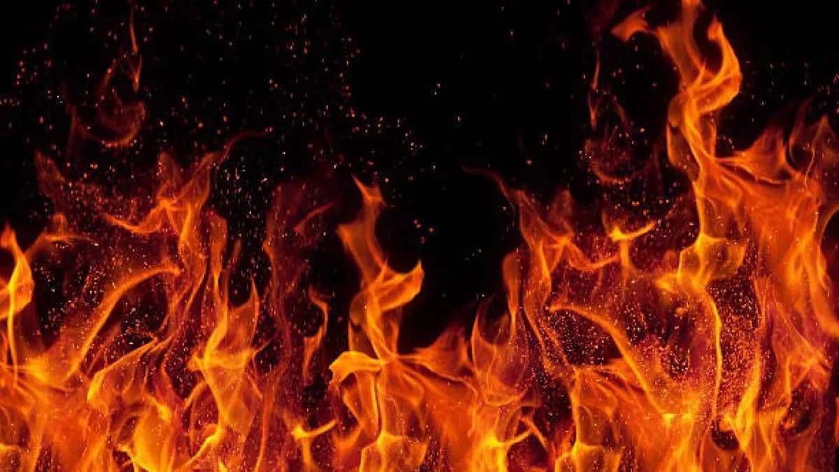 massive fire broke out at bankura, two killed