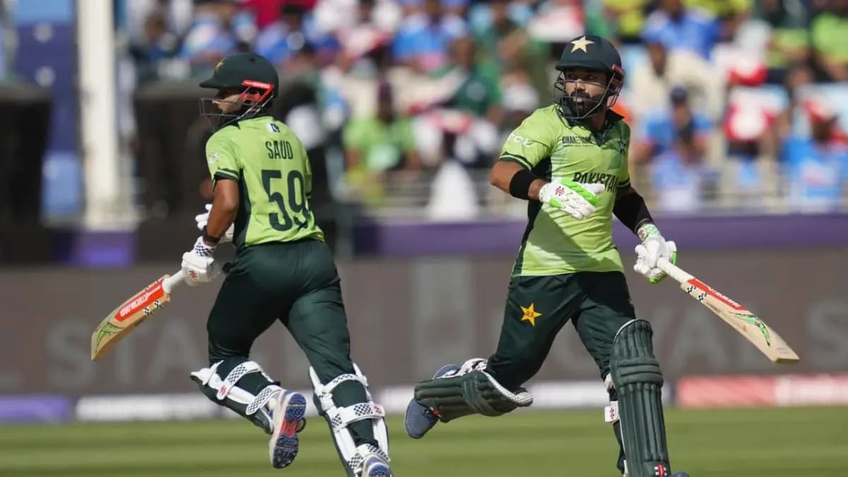 Former Pakistan cricketer Shahid Afridi challenged compatriot Wasim Akram during a live telecast spt 