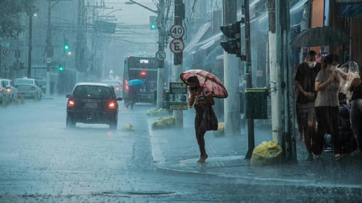 IMD Weather Update southwest monsoon enters in bengal heavy rain forecast in these districts
