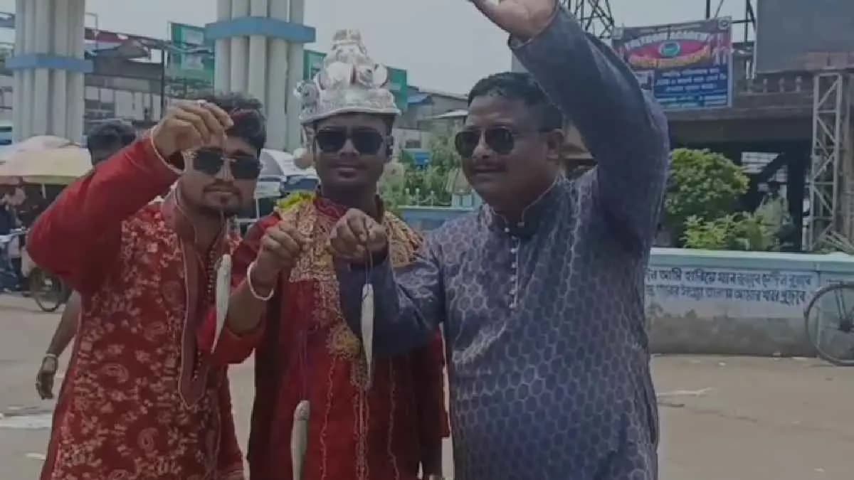 Three young man play as Jamai in Jamaisasthi in gushkara