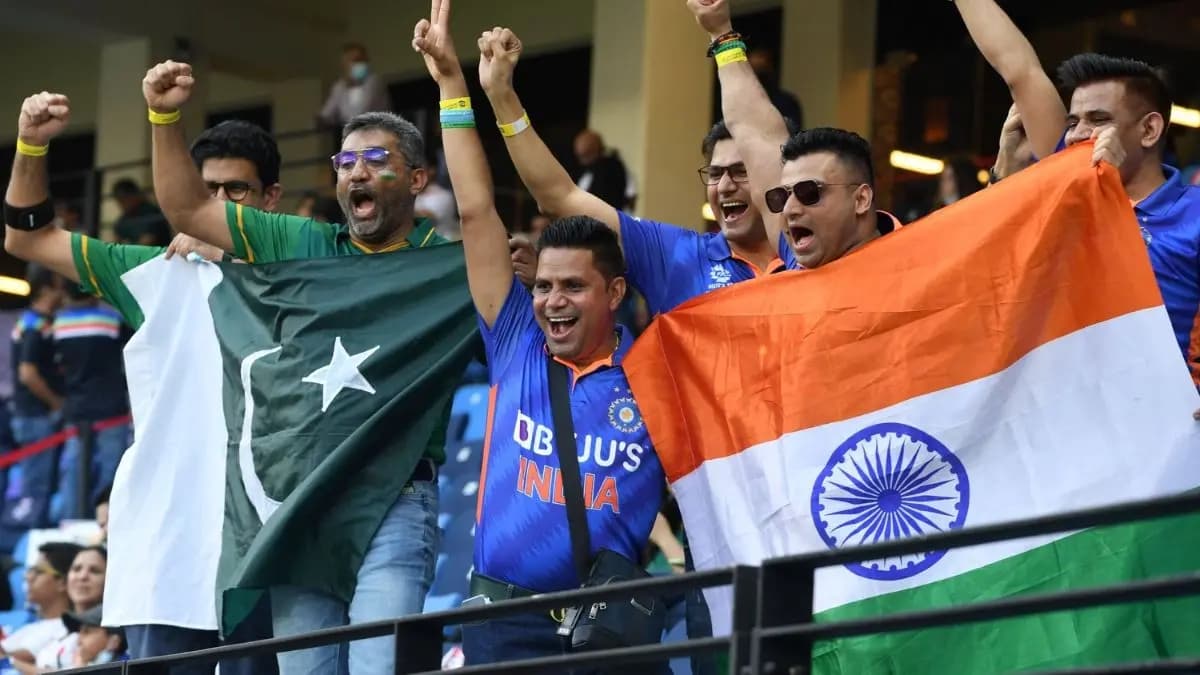 Former captain Wasim Akram feels that Pakistan can throw challenge to India in Asia Cup clash