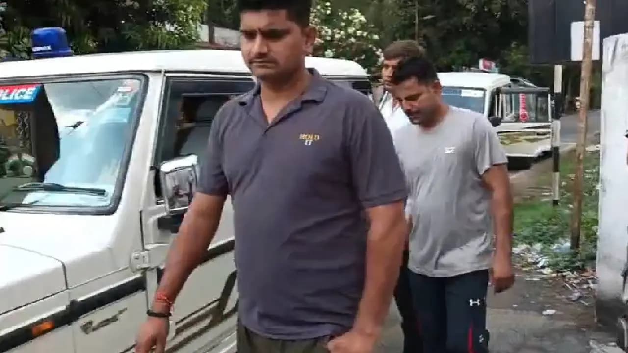 Four central force jawans in Bengal detained after an accident allegedly done by them