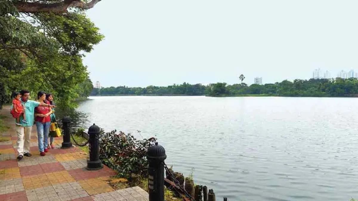 Female environmental activist allegedly beaten up at Rabindra Sarovar
