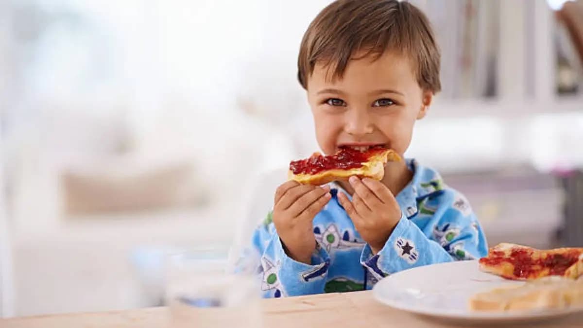 this home made jam made with beetroot and apple can gives your child many healthy nutritions including protein and magnesium lif