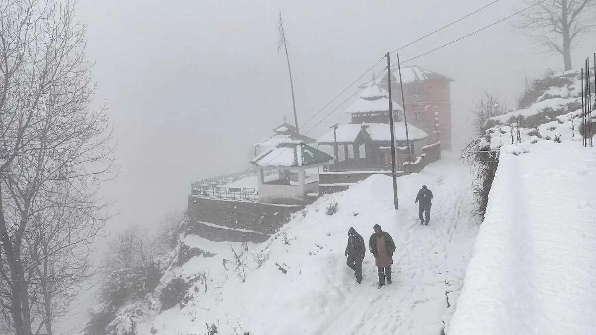 IMD issues cold wave alert as temperature drops in Himachal Pradesh gnr