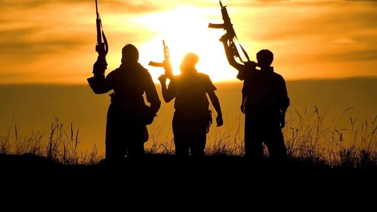 Pakistan based ISI adopted new way to recruit agent in India think Bengal STF