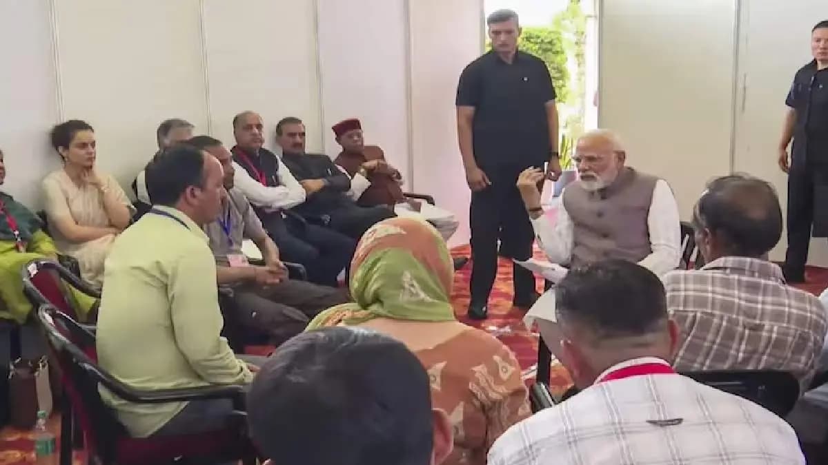 PM Modi Reviews Flood Landslide Damage in Himachal