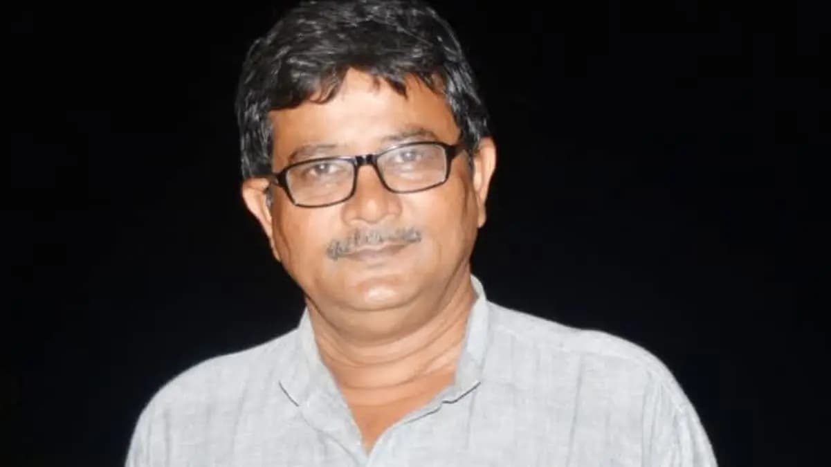One arrested from Kolkata over beating the headmaster of a school in Murshidabad gnr