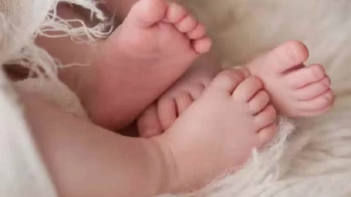 Teen Surrogate In China viral post social media 